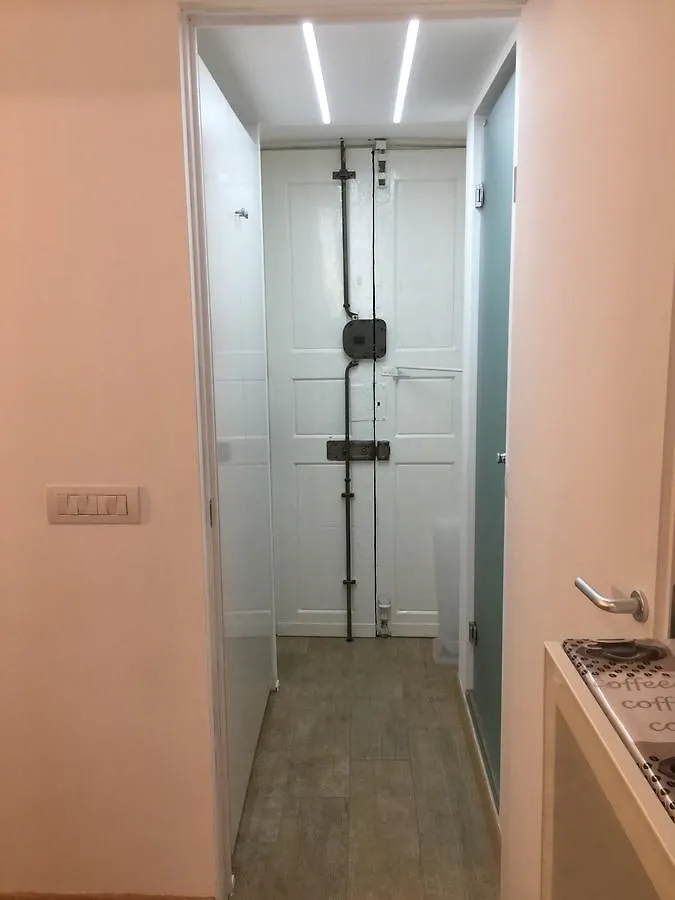 Apartment City Center Navigli Duomo - Coco House Petite Maison Milan Italy